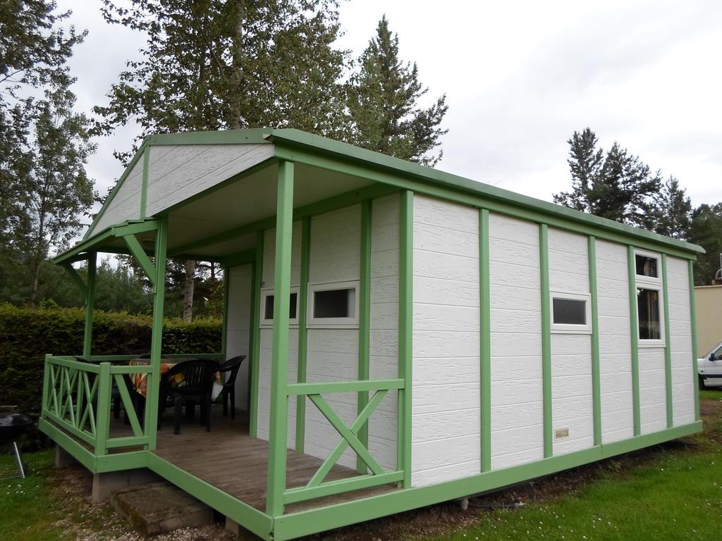 Camping Les Pinasses La Chapelle  Oda fotoğraf